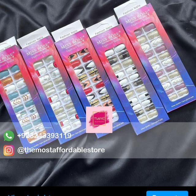 Miss Rose Press on Nails 