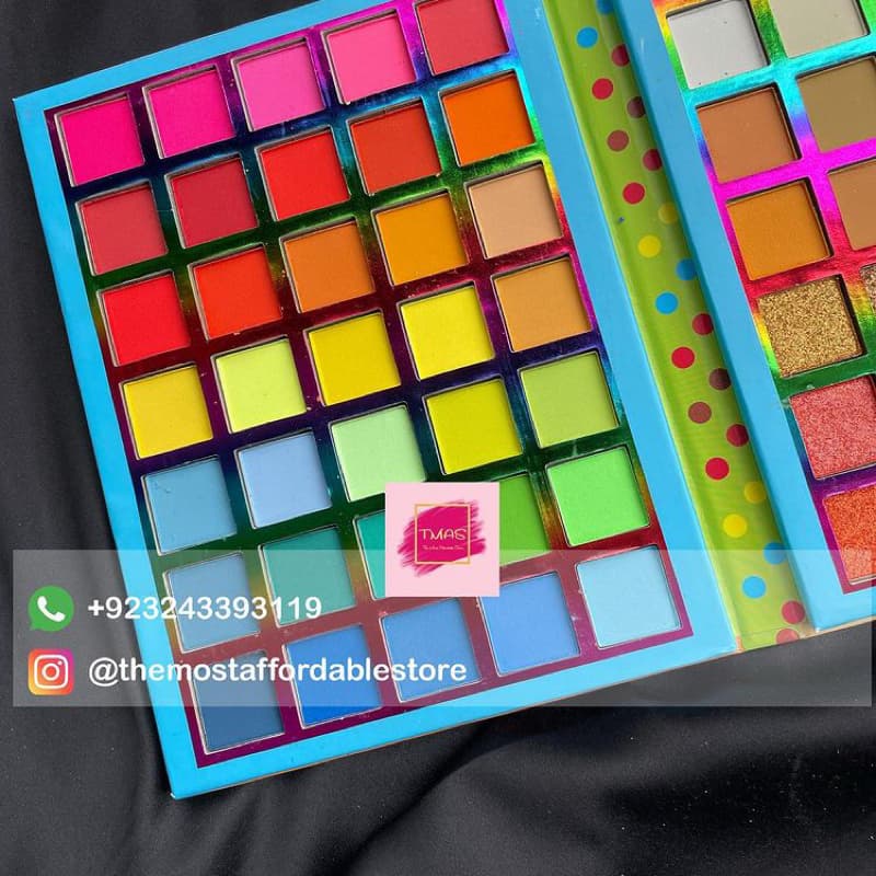 GEAMEI Eyeshadow, Blush plus Highlighter Palette 