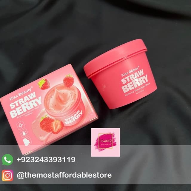 STRAW BERRY scrub for deep cleaning and smooth away fine lines